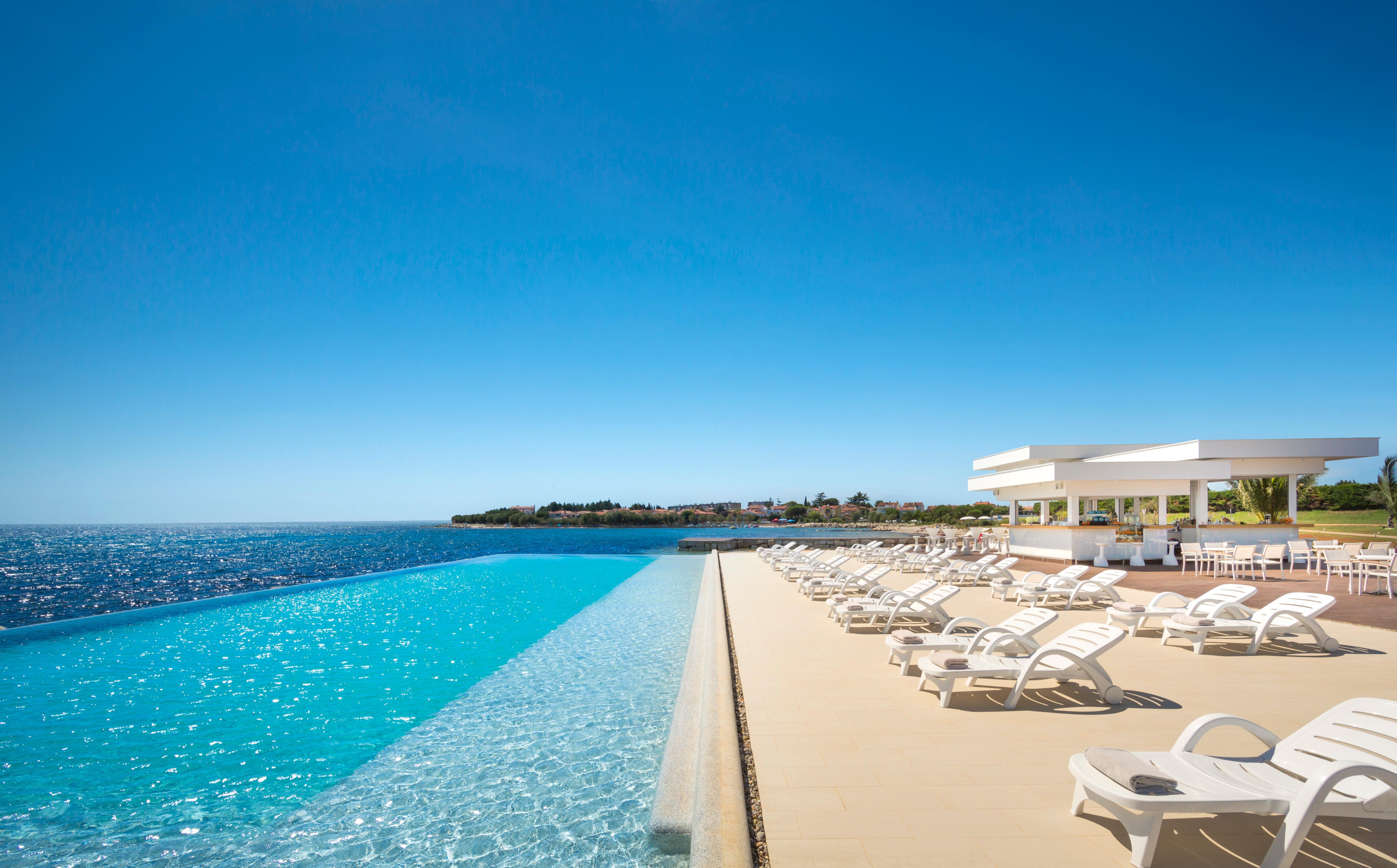 Aminess Vival Maestral Hotel Novigrad  ภายนอก รูปภาพ