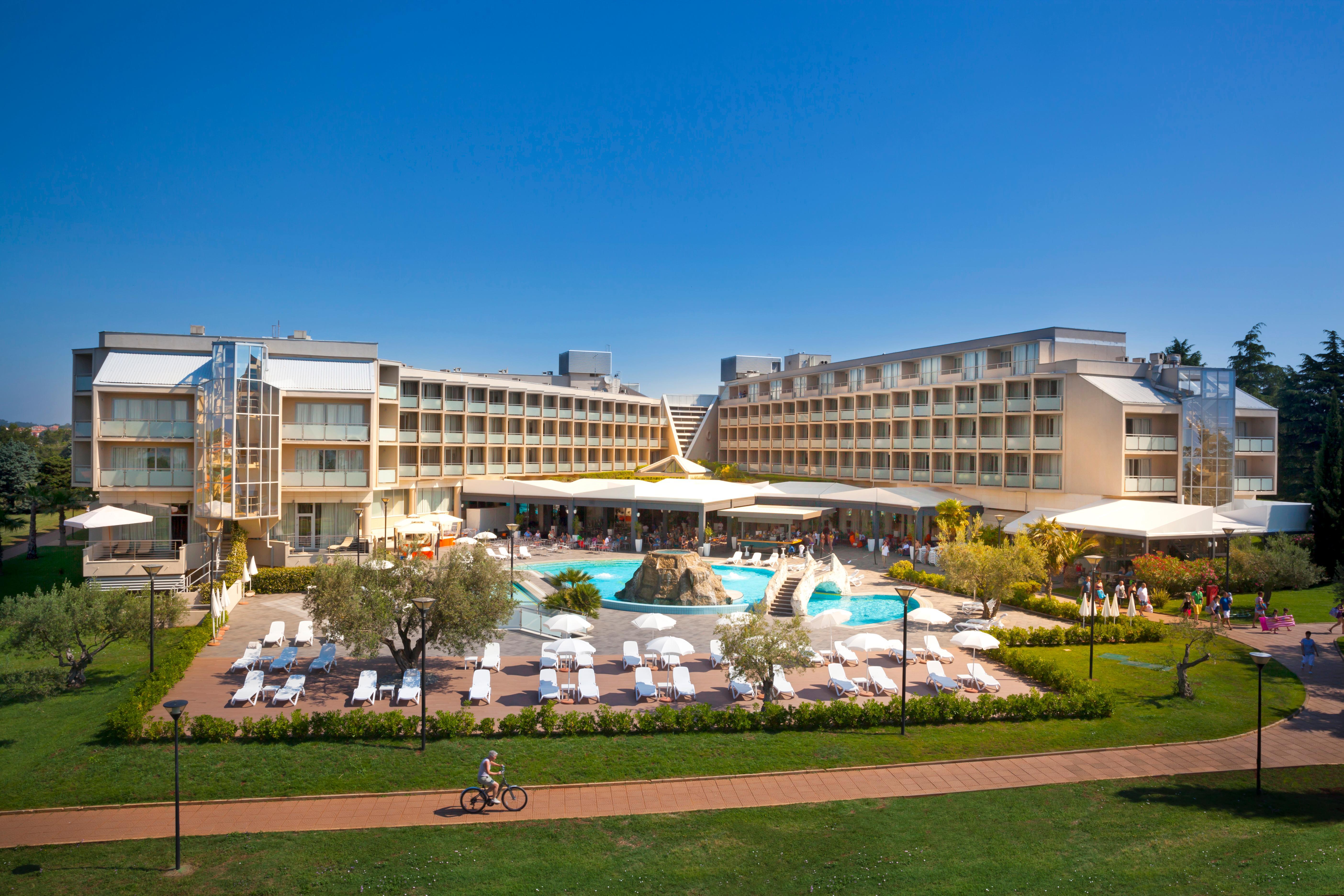 Aminess Vival Maestral Hotel Novigrad  ภายนอก รูปภาพ
