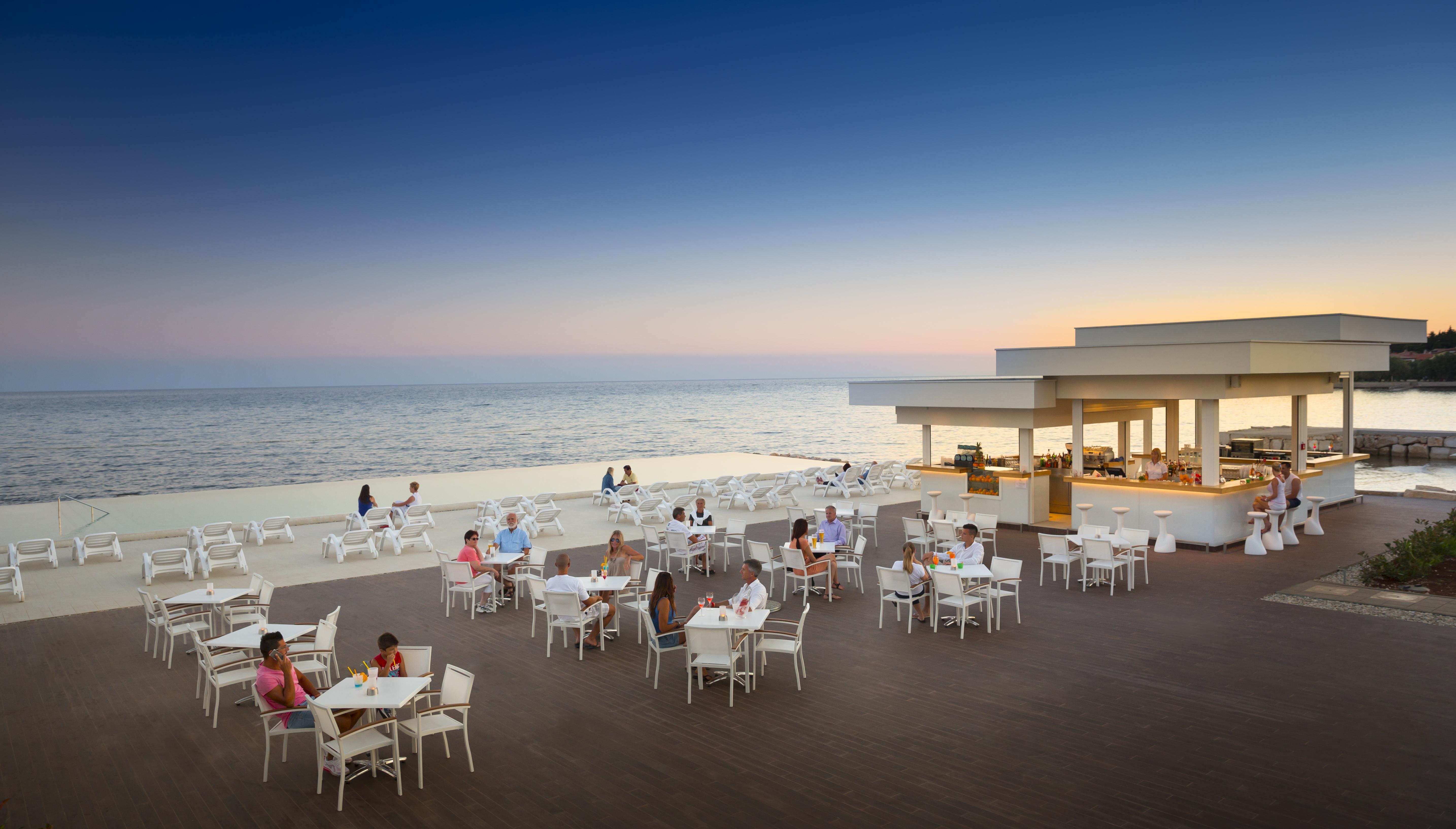 Aminess Vival Maestral Hotel Novigrad  ภายนอก รูปภาพ