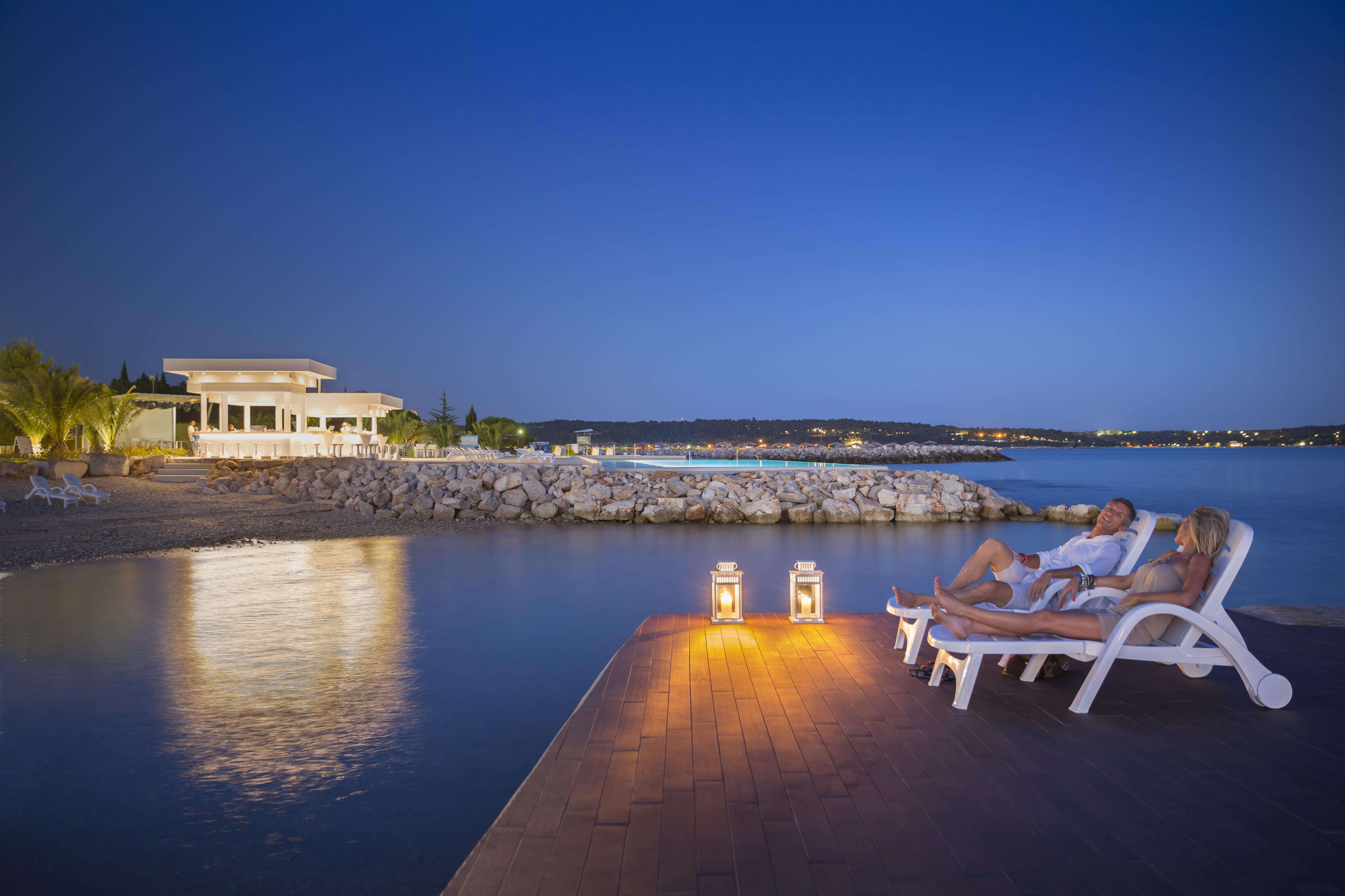Aminess Vival Maestral Hotel Novigrad  ภายนอก รูปภาพ
